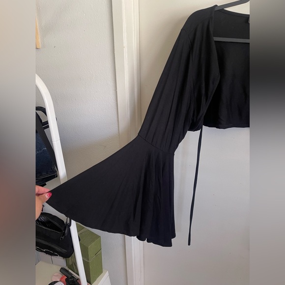 Foxblood Mega Bell Sleeve Bolero - Picture 4 of 6